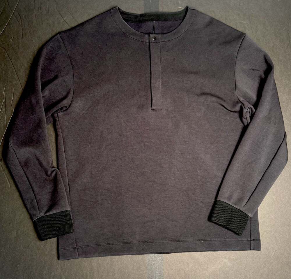 Lululemon Long Sleeve Henley Pullover with Ribbed Cuffs XL